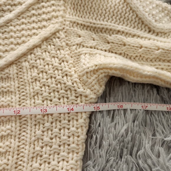 Moda International White Wool Blend Mixed Stitch Boatneck Fitted Sweater - Picture 6 of 7